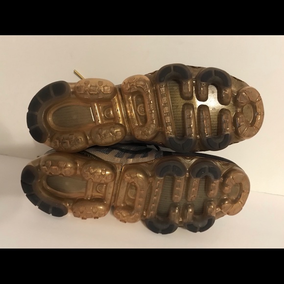 Nike Men’a VaporMax Black/Gold/grey 10.5 - Picture 8 of 8
